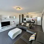 Superbe T3 - 6 Personnes - 100 M De La - Piscine- 6odys405c Apartamento